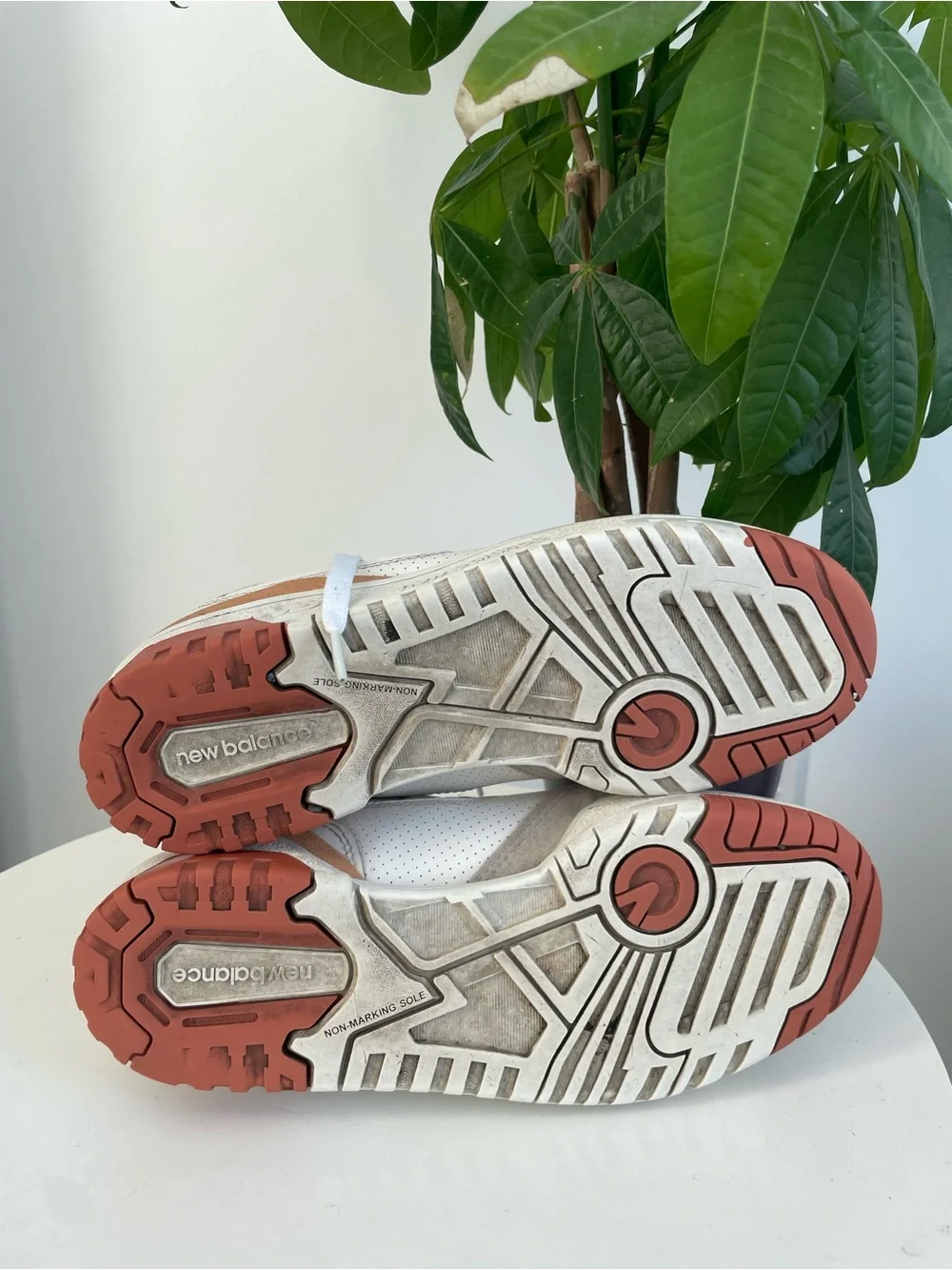 Women Size 8.5 New Balance 550 Au Lait Orange Shoes